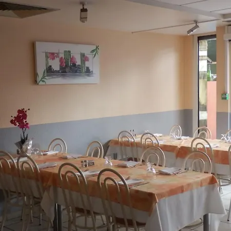 De Paris 3* Λούρδη