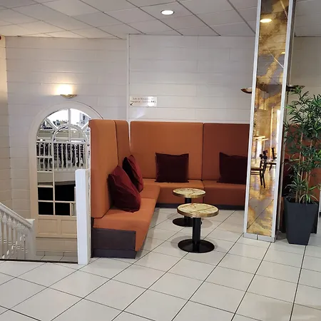De Paris Hotel