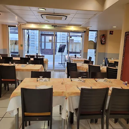 酒店 De Paris 卢德