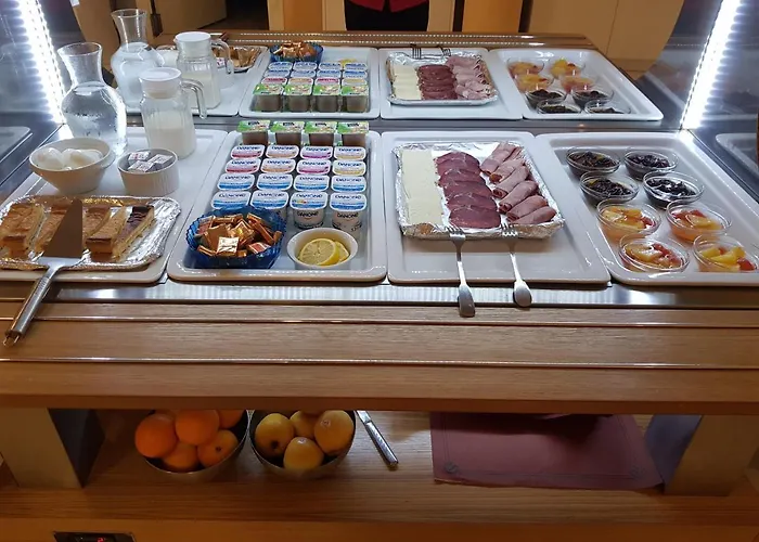 De Paris Hotel Lurdy