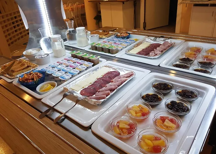 De Paris Hotel Lurdy