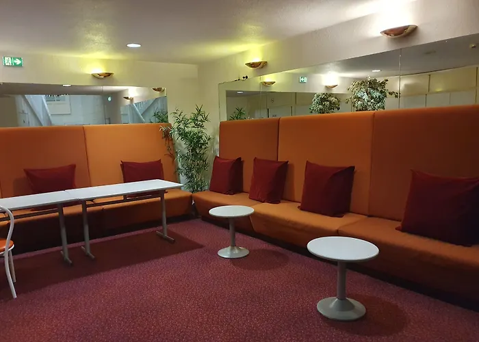 De Paris ホテル 3*