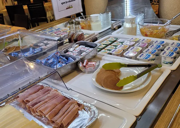 De Paris ホテル 3*