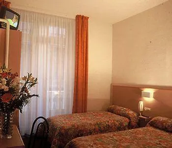 Ξενοδοχείο De Paris 3*