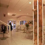 ホテル De Paris 3*