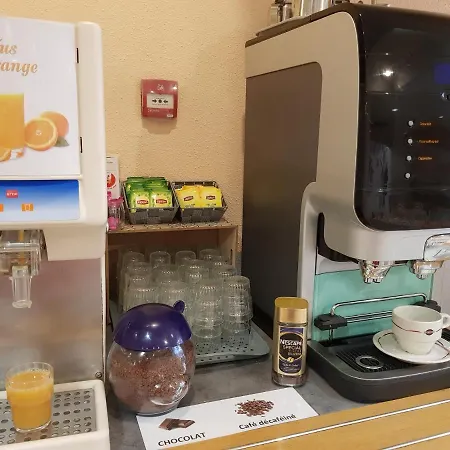 Szálloda De Paris 3*